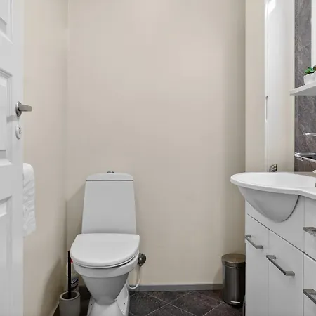Keskustan Laeheisyydessae Omakotitalo 4 Mh Apartament Sodankylä